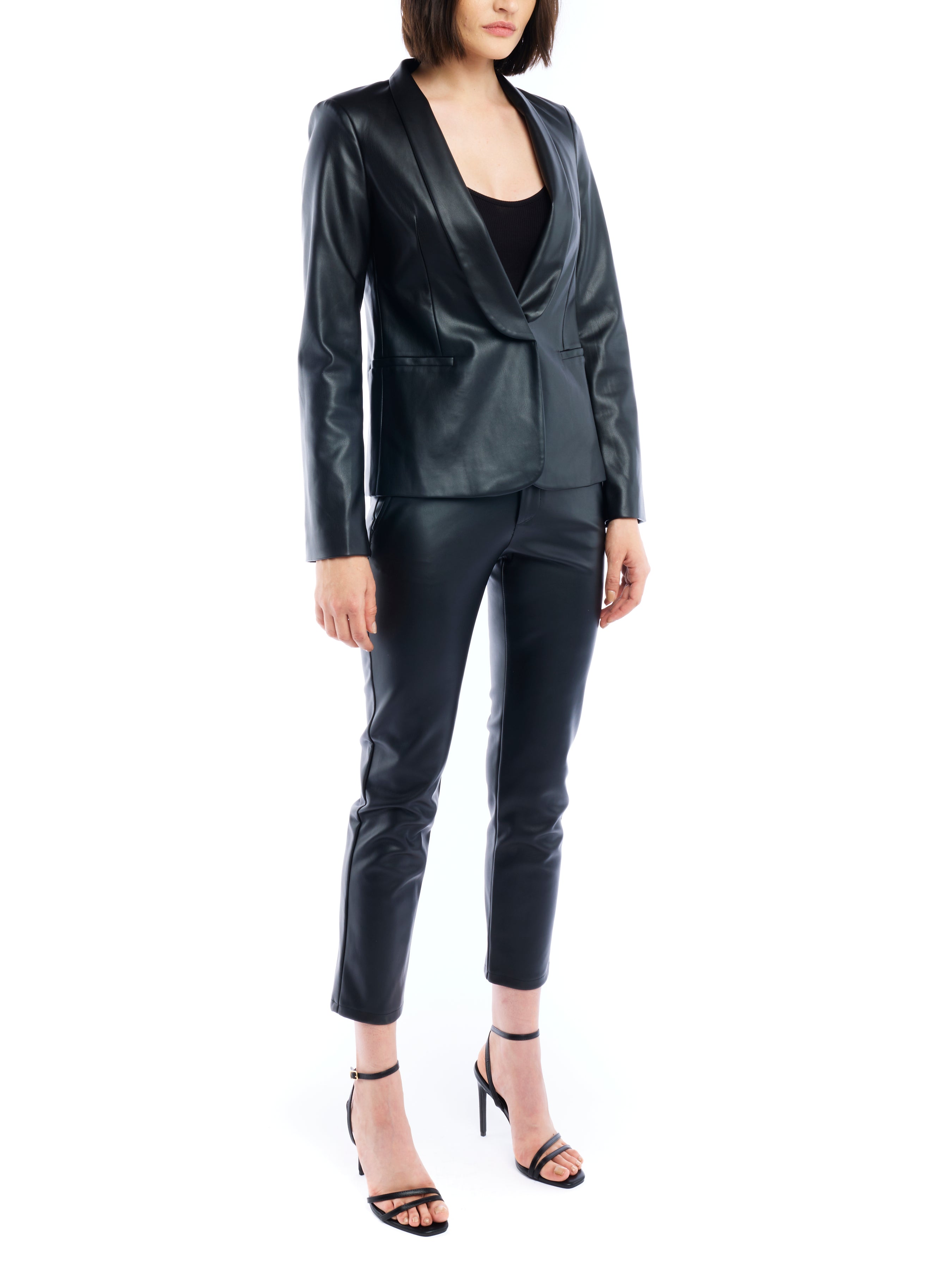 faux leather blazer cut with front pockets, back vent and button closure in black